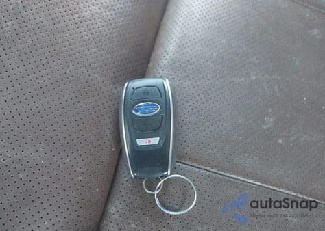 2024 Subaru Ascent Touring 7-Passenger z USA, uszkodzony, nr VIN 4S4WMAWD8R3418926